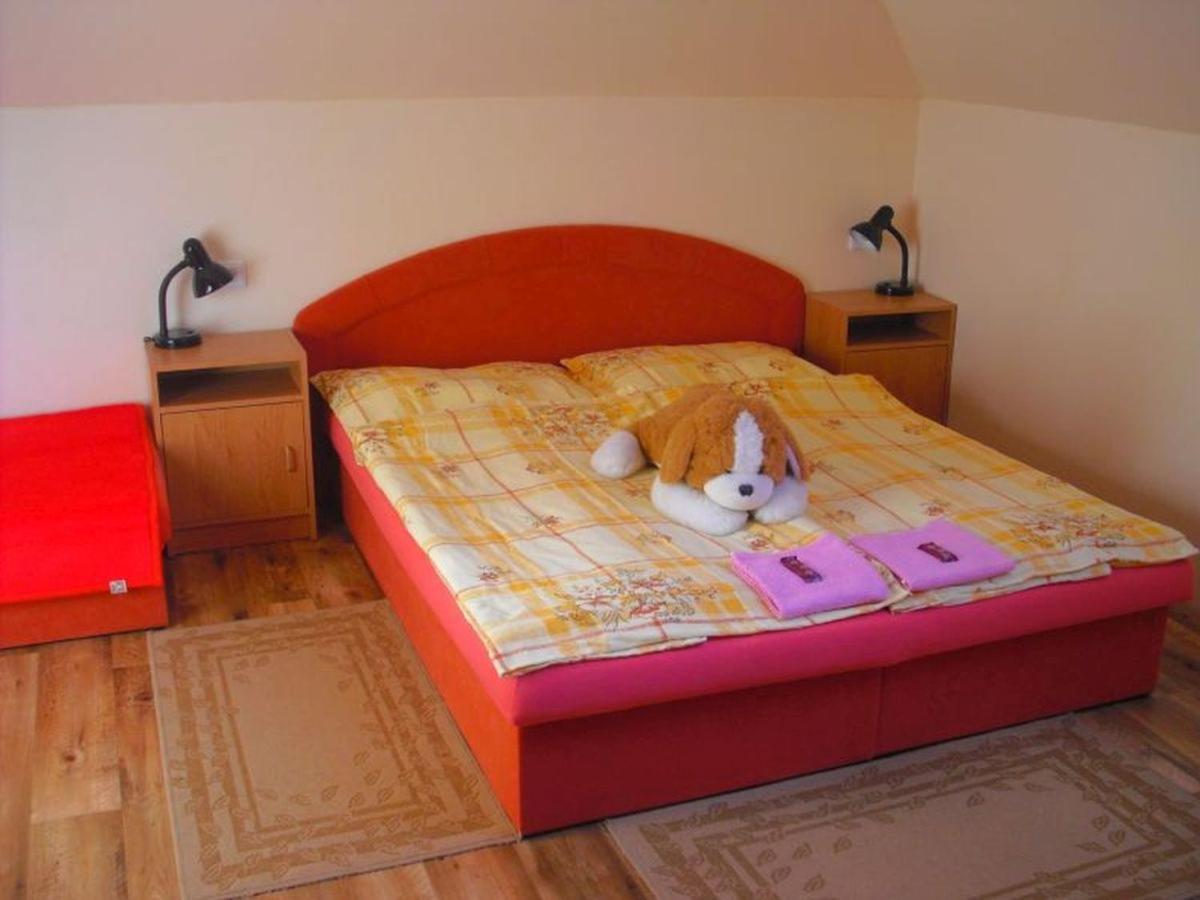 Penzion U Balcarky Ostrov u Macochy Exterior foto