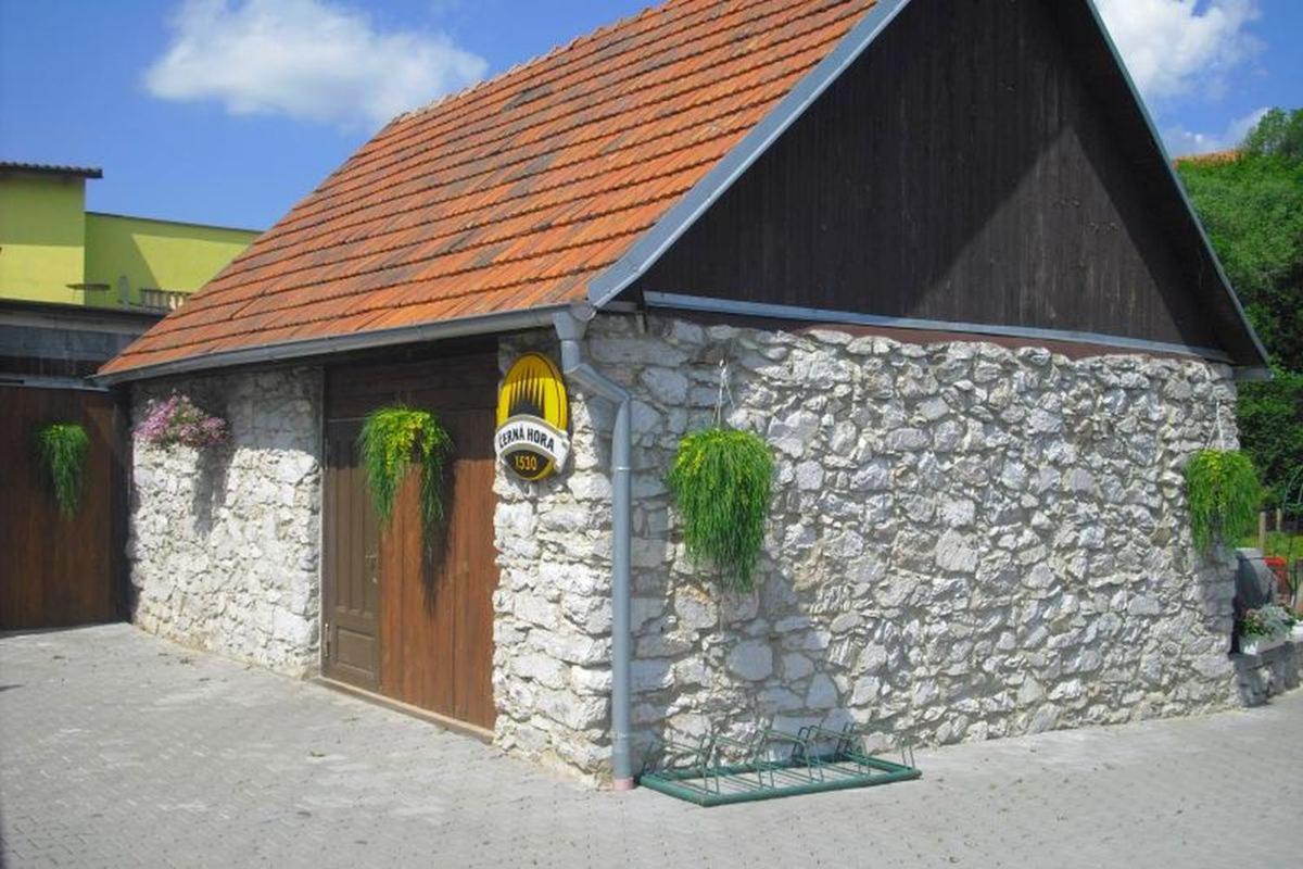 Penzion U Balcarky Ostrov u Macochy Exterior foto